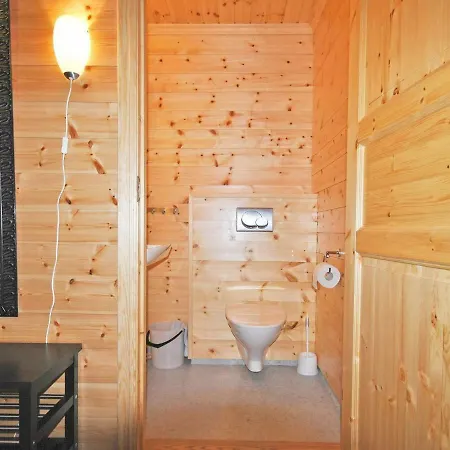Three-bedroom Holiday In Casa vacanze *