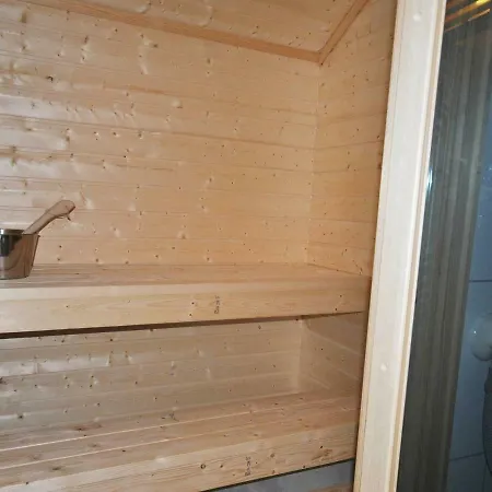 Three-bedroom Holiday In Hebnes